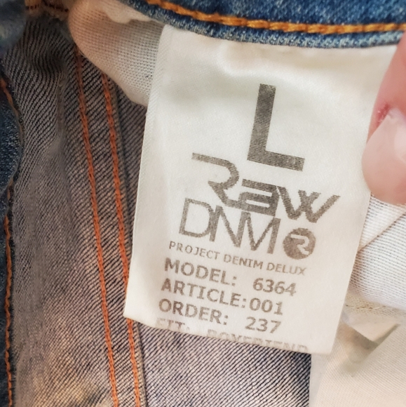 Jeans - Picture 3 of 4